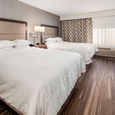 Hampton Inn & Suites Seattle North/Линвуд Экстерьер фото
