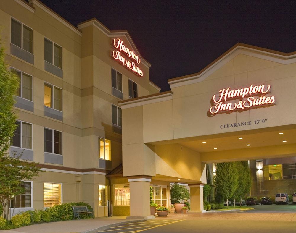 Hampton Inn & Suites Seattle North/Линвуд Экстерьер фото
