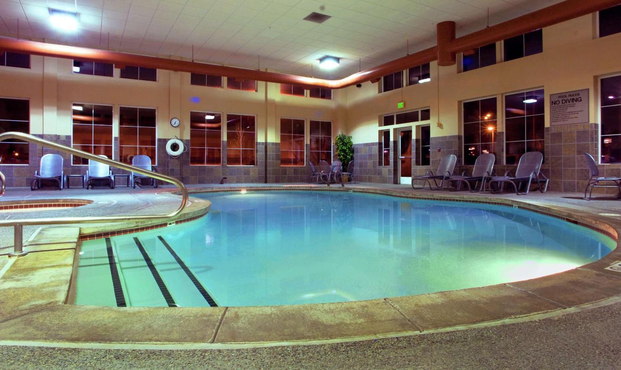 Hampton Inn & Suites Seattle North/Линвуд Экстерьер фото