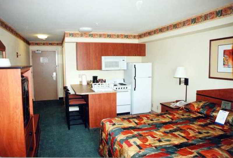 Hampton Inn & Suites Seattle North/Линвуд Экстерьер фото